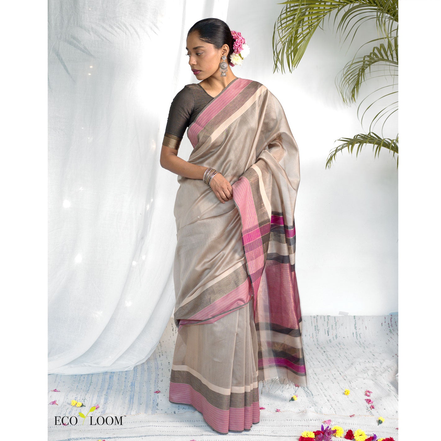 Raavi Cotton Silk Handloom Saree in Beige