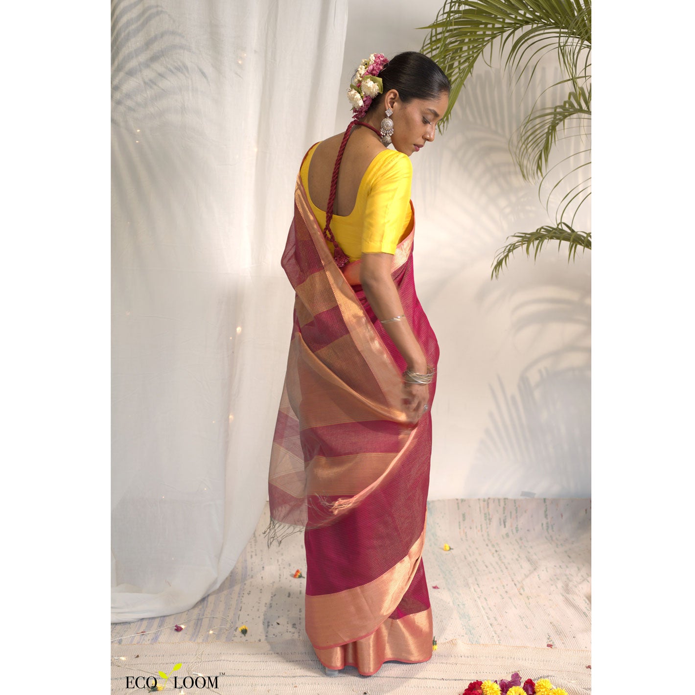 Kumudini Silk Cotton Handwoven Maheshwari Saree