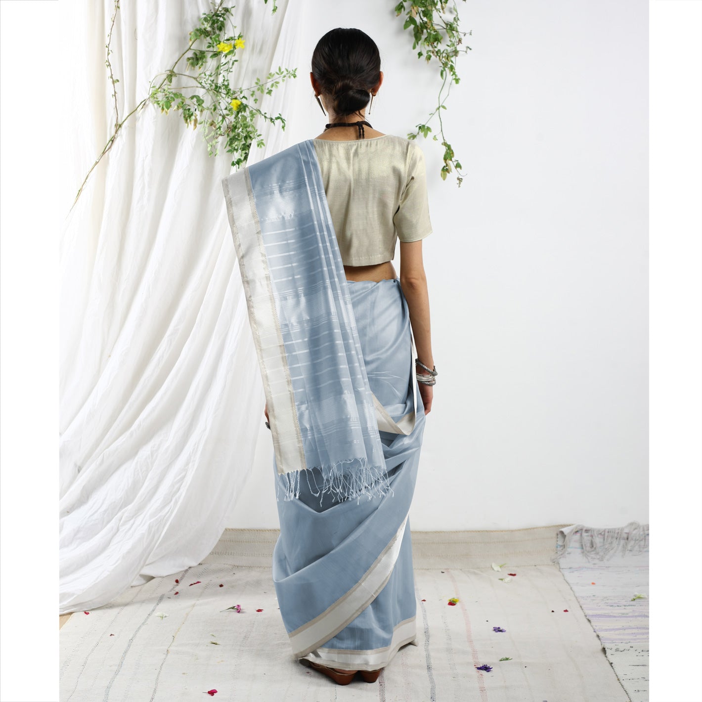 Sreeya Silk Cotton Ecoloom Saree In Flint Grey