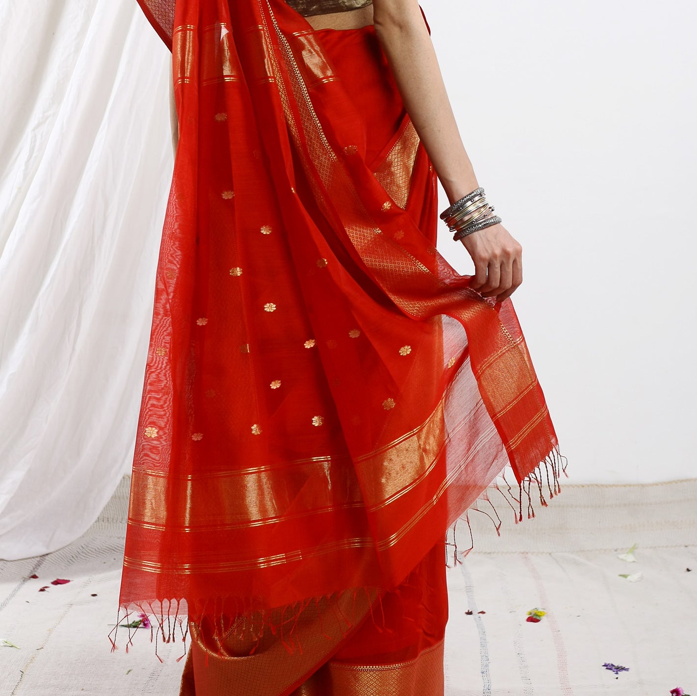 Parampara Silk Cotton Buti Ecoloom Saree