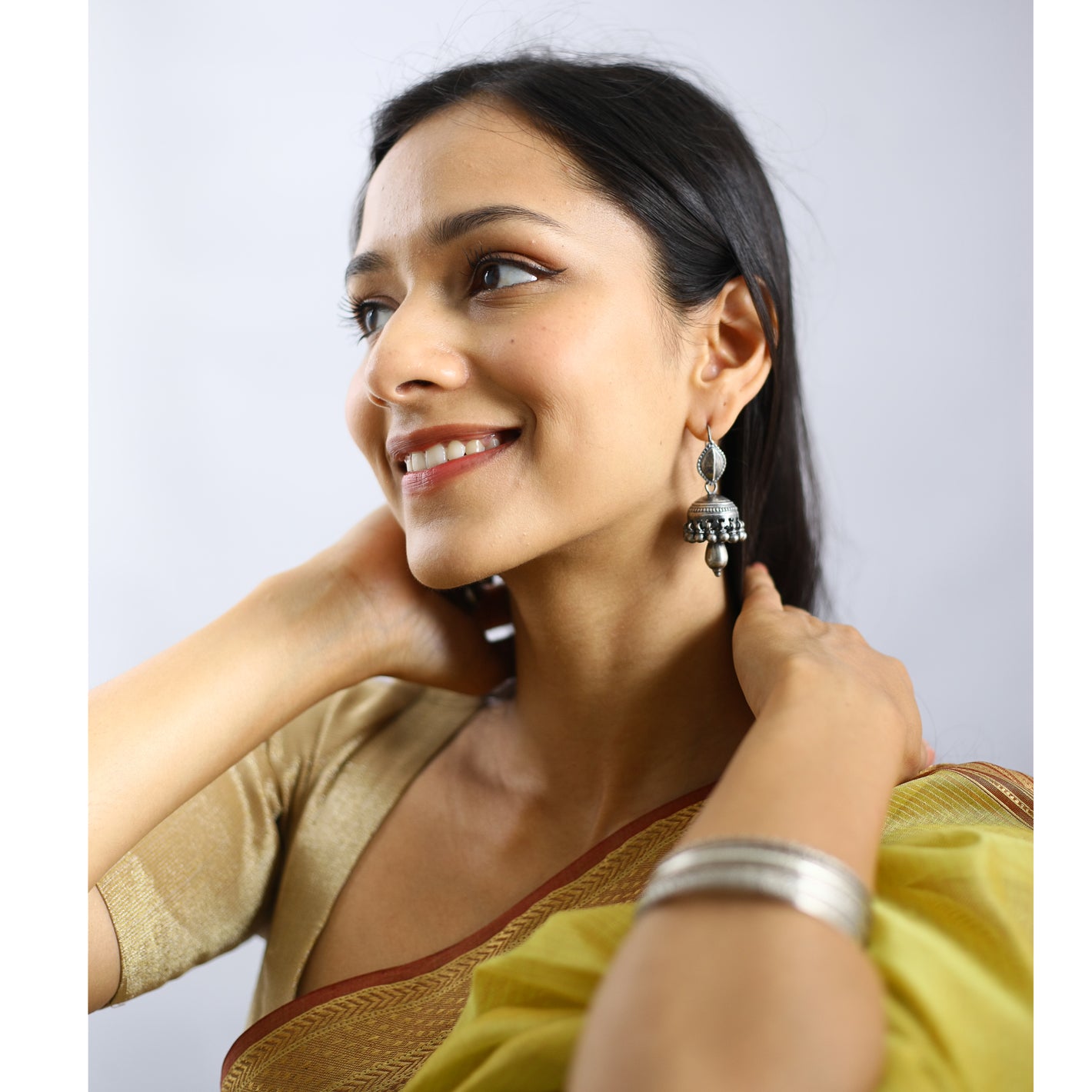 Bulbul Jhumka Earrings In Silver