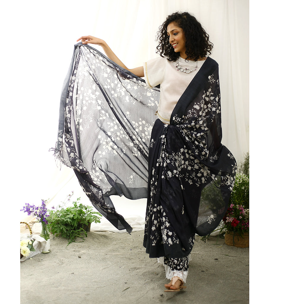 Blackbird Ecoloom Floral Printed Saree