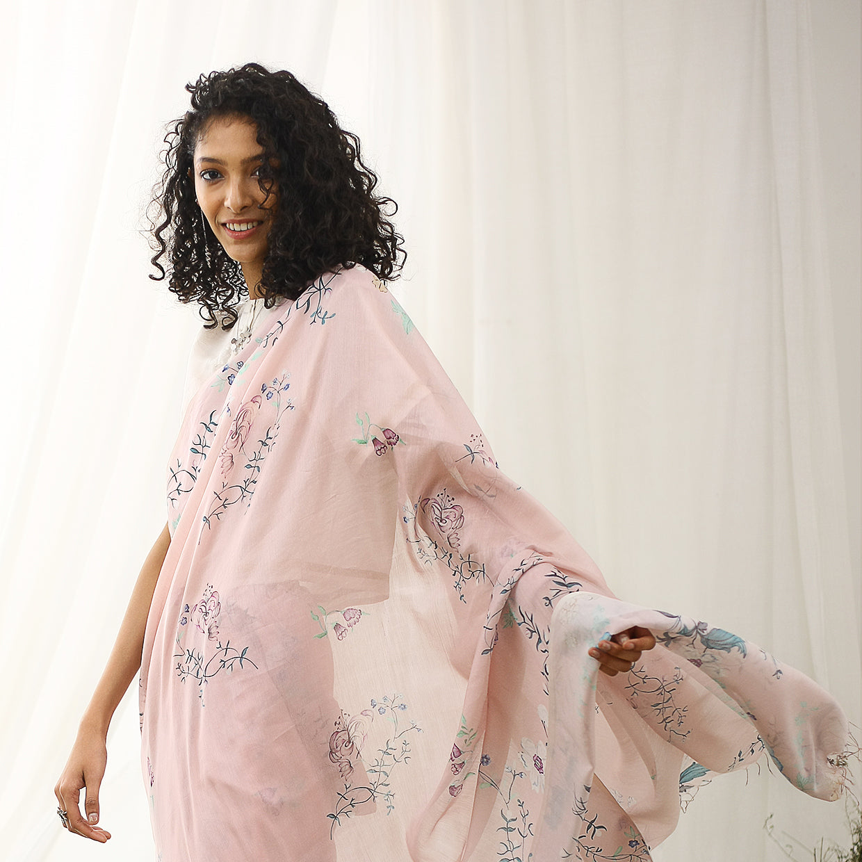 Magpie Ecoloom Floral Printed Saree