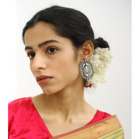 Gaja Stud Earrings In Silver